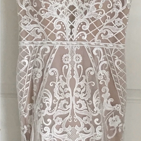 Wedding Dress ‘Viola’ by Designer Watters, Size 0 - Picture 11 of 16